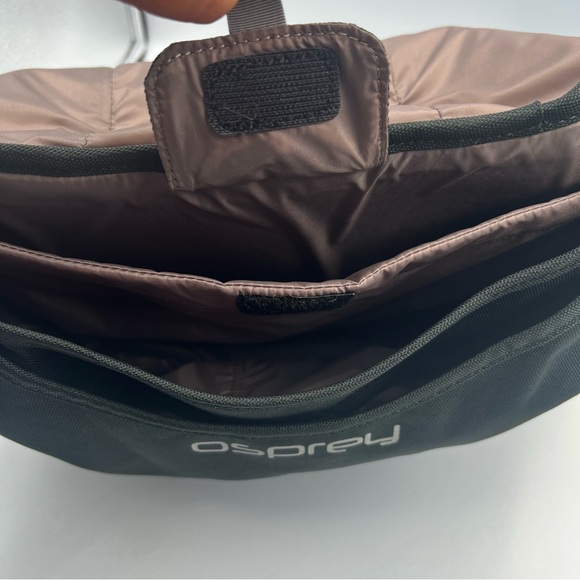 NWT Osprey Backwoods Flap Mini SMU Messenger Bag Black Crossbody Travel Unisex - Picture 7 of 13